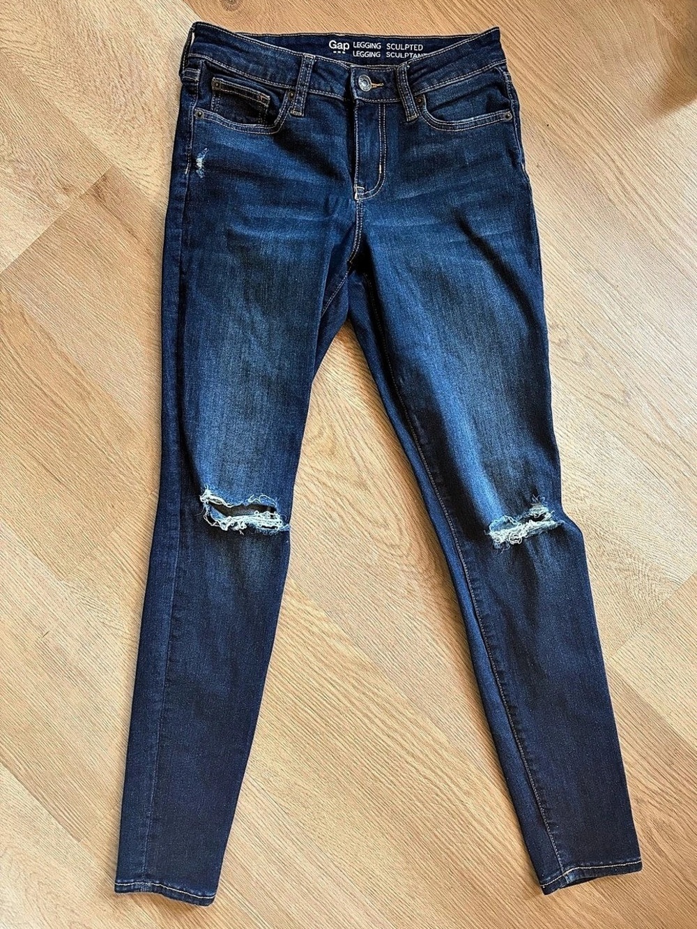 Gap Legging Sculpted Distressed Skinny Jeans in Blue Waist 26